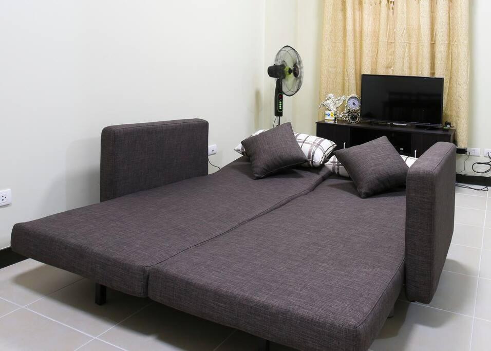 Apartment Asteria Residences Annabel Cozyplace Highspeed Wifi And Free Parking